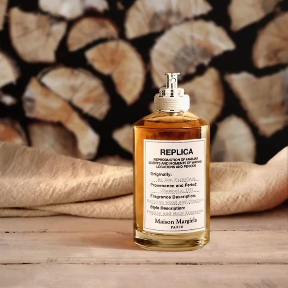 REPLICA' By the Fireplace Eau de Toilette with Chestnut, Vanilla, and Clove Oil - Picture 1 of 1